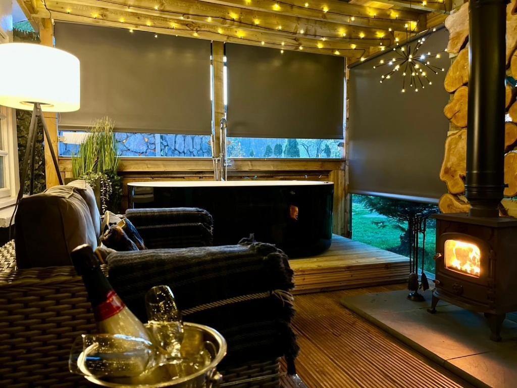 德里门Loch Lomond Hideaways别墅 外观 照片